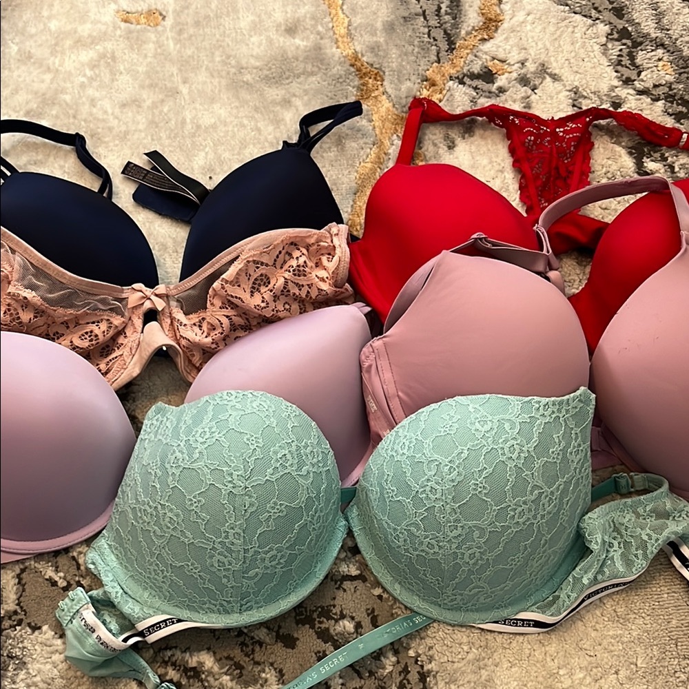 6 Lace and Solid Color Bra Set